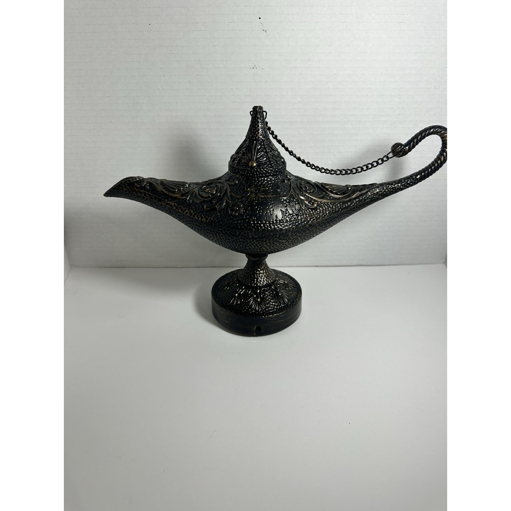 Gemmy Genie Lamp Halloween Animated - Light - Misting function untested